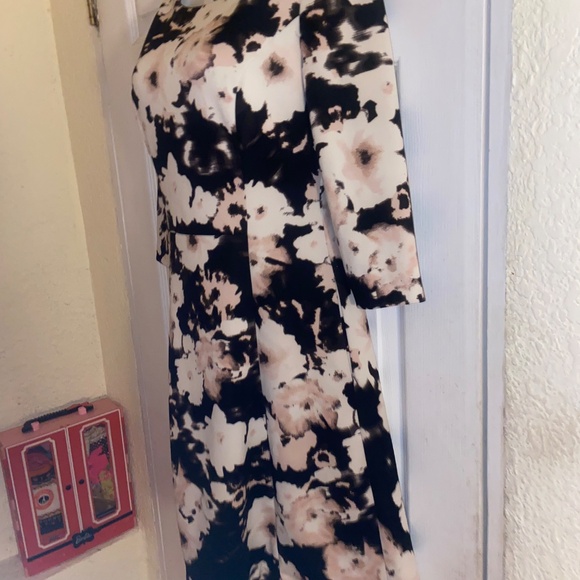 VINCE CAMUTO DRESS SIZE 4 - Picture 4 of 7